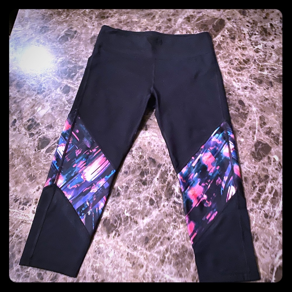 Fabletics Powerhold Crop - Like New